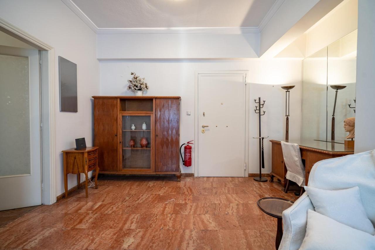 Larissa Station Metro St. 2 Bedrooms 3 Pers. Flat Athen Exterior foto